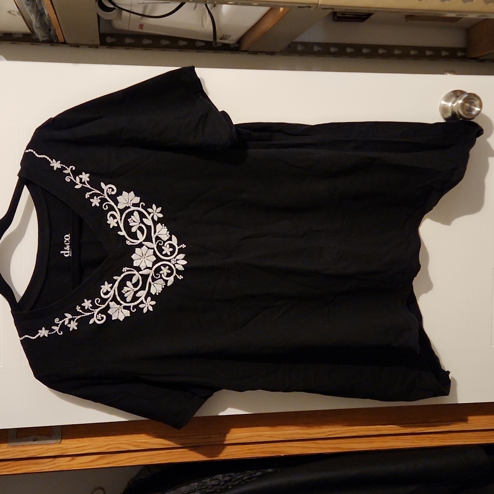 Denim & Company Trapeze Tunic with Embroidered Floral Detail